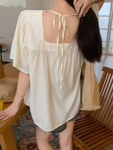 66136实拍法式温柔衬衫女夏季小个子方领褶皱喇叭袖宽松娃娃衫