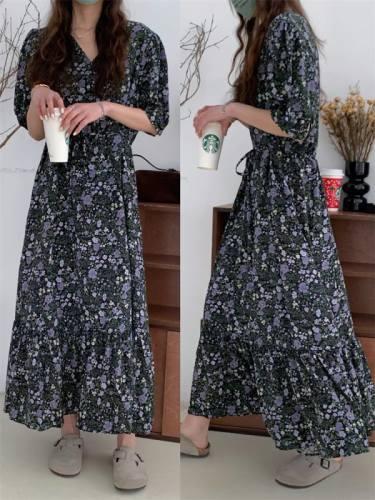 Korean version of the new spring and summer purple flower dress for women V-neck French slimming ruffled floral dress