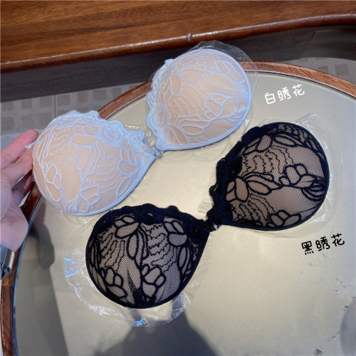 Real shot of summer embroidered lace breast patch silicone invisible bra breast patch wedding dress underwear thin and thick breast patch
