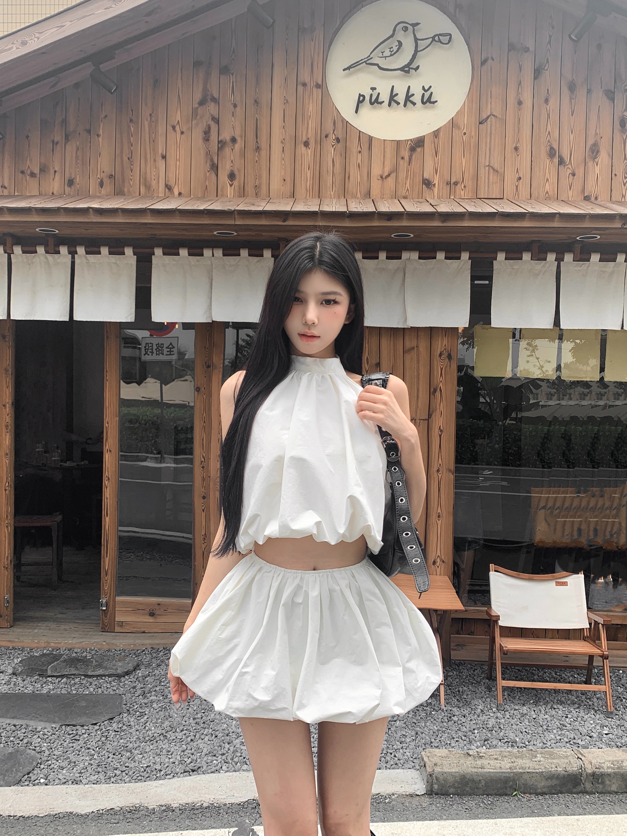 Real shot of pure lust hot girl girl style halterneck backless sexy suspender + low waist cloud puff skirt suit