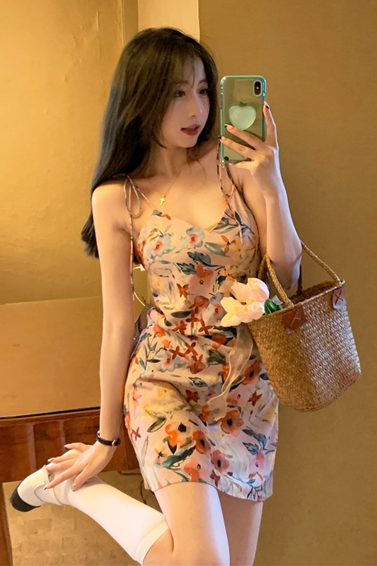 Spring and summer peach pink floral suspender skirt adjustable French sexy niche skirt for women