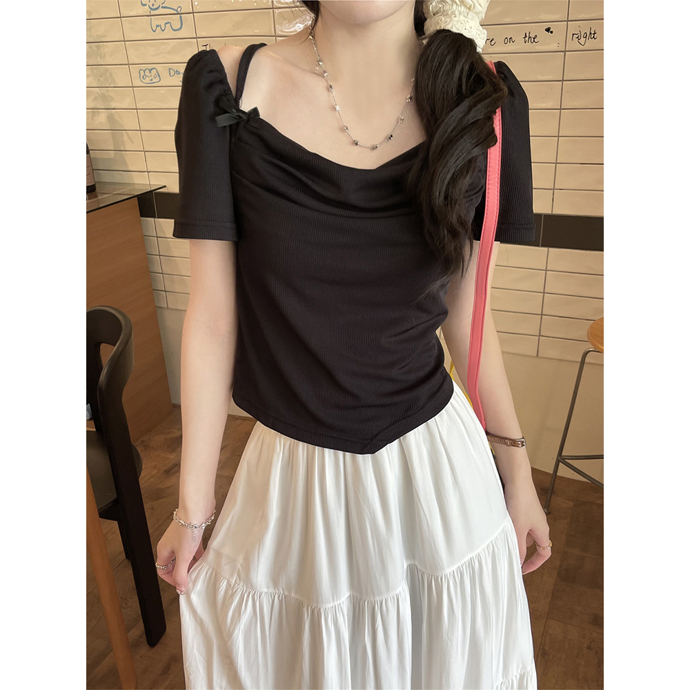 Real shot of gentle Korean style one-shoulder strap design small top for women with pleated waist and slimming top for women