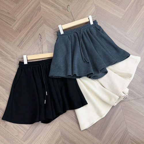 Ballet style wide-leg skirt pants for women spring and summer new casual sports shorts for small women high waist slimming A-line hot pants