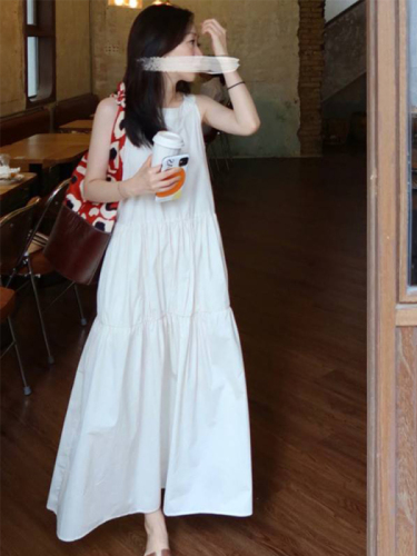 茶歇法式白色连衣裙子女装夏季2024新款海边度假仙女吊带背心长裙