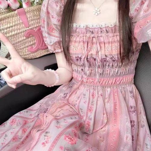 茶歇法式粉色碎花连衣裙女夏季2024新款高级感气质收腰显瘦长裙子