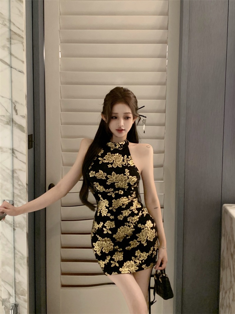 Actual shot of the underworld daughter, black and gold slim fit women's halter neck dress