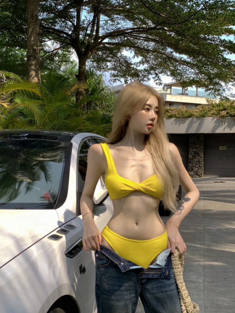 Real shot niche tank top split bikini sexy low waist swimsuit white suit