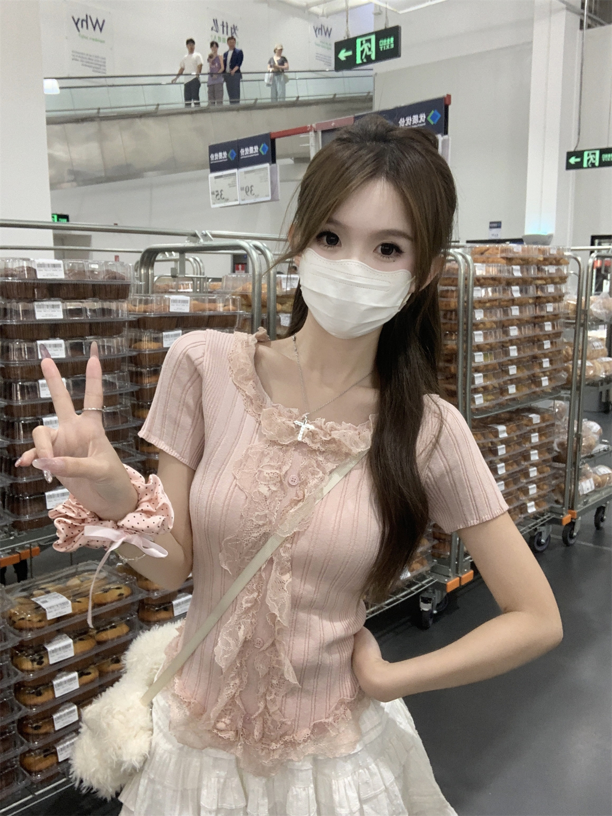 Real shot Summer Korean style pure lust lace splicing sweet design knitted short-sleeved top for women