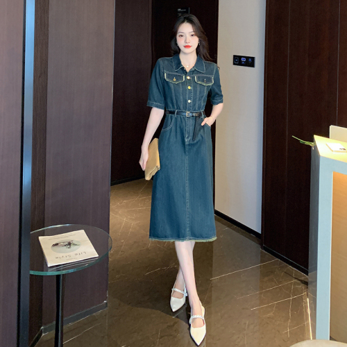 Summer style new simple, fashionable and personalized denim dress with lapel and waist, slimming