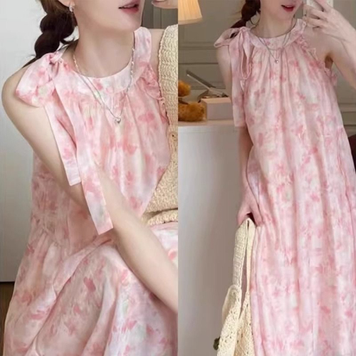 French pink halterneck suspender dress for women summer 2024 new style small beach vacation floral long dress