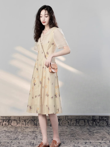 French elegant and dignified fruit floral dress, exquisite, high-end and beautiful mini skirt