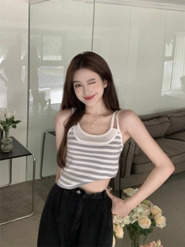 Real shot Summer design fake two-piece striped camisole top for women