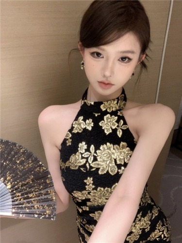 Actual shot ~ New Chinese style dress black and gold slim fit women's hot girl halter neck heavy industry skirt