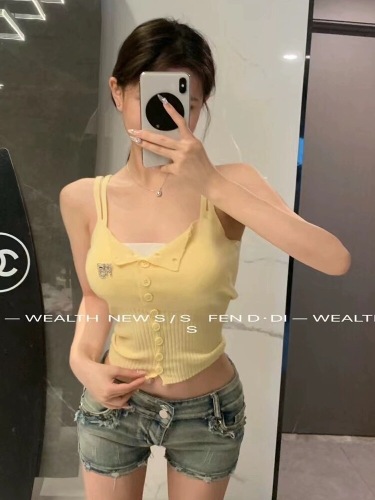 2024 Summer Small Fragrance Style Square Neck Logo Pin Waist Double Shoulder Straps Single Breasted Temperament Knitted Sweater Women's Thin Top