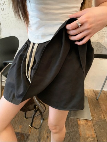 Actual shot of new summer high-waisted drawstring anti-exposure fake two-piece skirt
