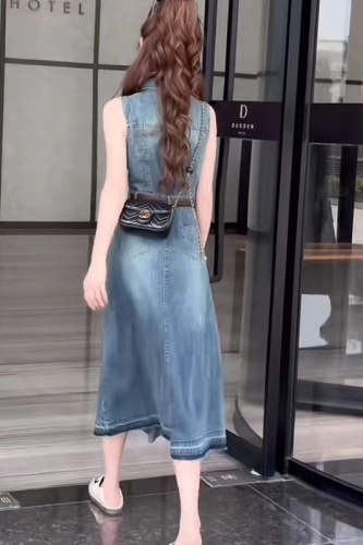 Xiaoqiaowu Customized Hong Kong Style Retro Lapel Denim Dress 2024 Temperament Waist Slimming Over the Knee Long Skirt