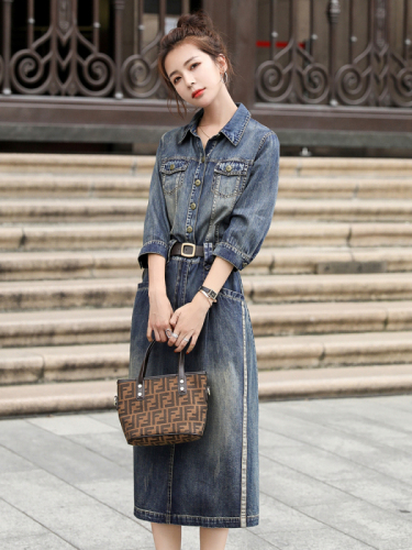 Early spring denim dress for women, spring and autumn new style European fashionable temperament, waist slimming, high-end shirt dress