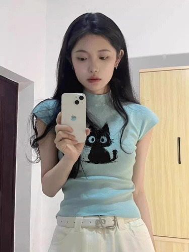 Half turtleneck knitted bottoming shirt for women 2024 new summer dopamine wear slim fit hot girl short top