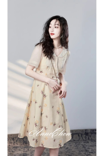 French elegant and dignified fruit floral dress, exquisite, high-end and beautiful mini skirt