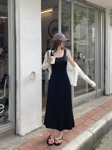Actual shot~Spring and summer new style~Black knitted vest dress women's sleeveless a-line vest dress waist long skirt