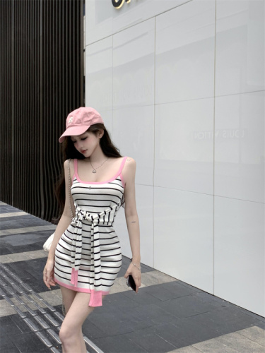 Real shot of fake two-piece sweet and spicy striped knitted suspender dress for women