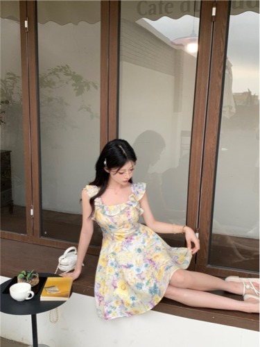 Actual shot of floral square neck lace collar short backless dress