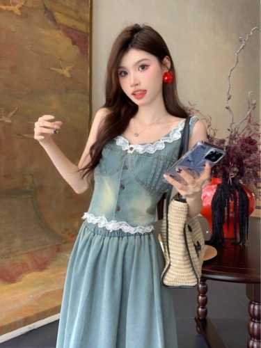 Real shot of French lace splicing denim camisole high-waisted pleated loose skirt suit