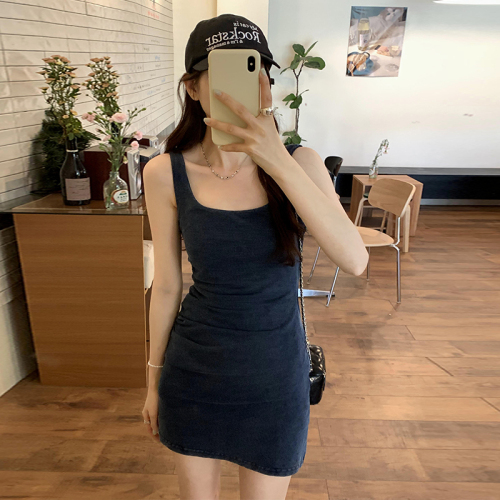 Actual pictures of waist-cinching pleated sling hip-covering slim dress for women summer 2024 new style super nice and temperamental short skirt