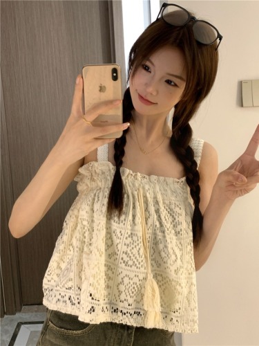 Real shot~Korean version of sweet crocheted flower ear strap doll age-reducing lace suspender for women