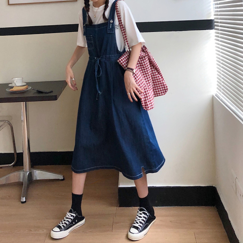 Real shot of versatile college style age-reducing commuting denim suspender skirt for women, loose A-line mid-length dress