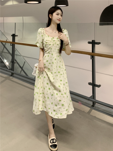 Real shot of retro gentle style floral dress for women summer new age-reducing puff sleeve temperament mid-length skirt