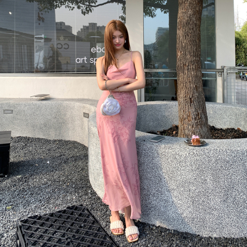 Actual shot of 2024 summer new style dream skirt with elegant bamboo charm pink suspender skirt dress long skirt for women