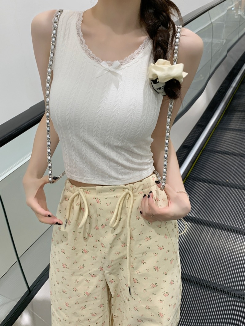 Real shot of rayon jacquard white with breast pads and hollow lace vest for women with bow knot slim fit top