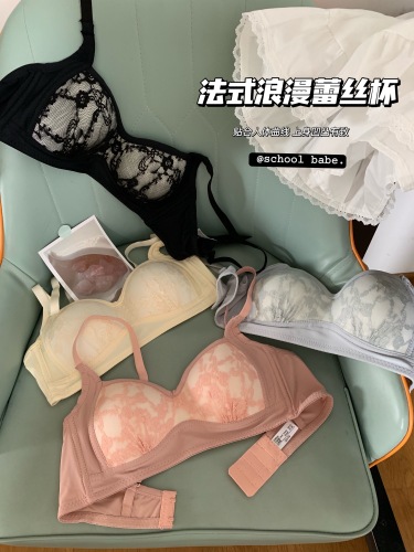 Real shot of sweet lace small breast underwear for girls without wire rims for students, comfortable and breathable push-up bra