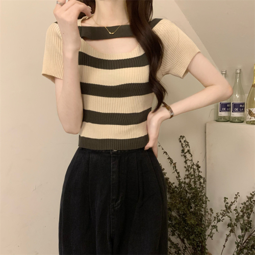 Real shot Summer new design contrasting striped square collar knitted short-sleeved top T-shirt for women
