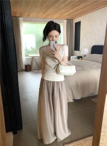 Real shot simple and versatile u-neck loose T-shirt women's summer waist-in slimming solid color top fashion 