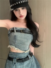 Real shot!  Sexy hot girl denim suit, elegant tube top, pleated skirt