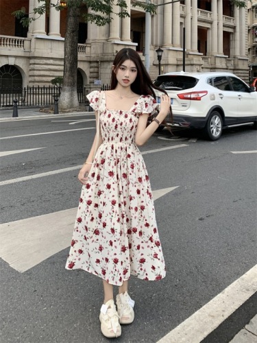 Small flying sleeve dress for women summer 2024 new French rose print waist slimming mid-length A-line skirt