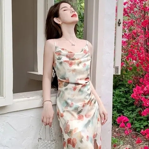 French gentle suspender skirt floral hip-hugging dress small cardigan feminine sexy long skirt 2024 summer new style
