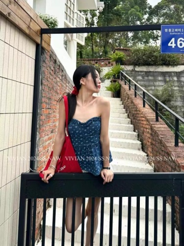 Korean style hot girl design floral denim tube top 2024 early summer new style waist slimming sleeveless top for women