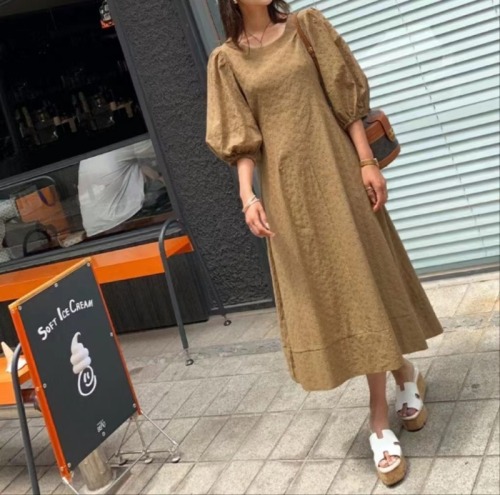 Xiaoxiang style waist-waisted wavy skirt puff-sleeved long dress