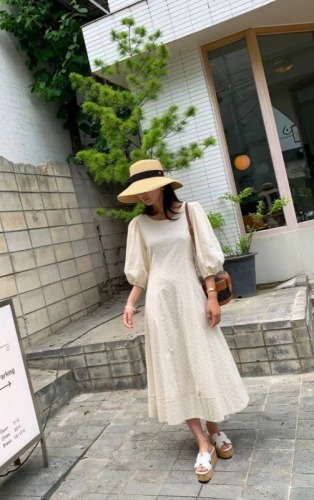 Xiaoxiang style waist-waisted wavy skirt puff-sleeved long dress