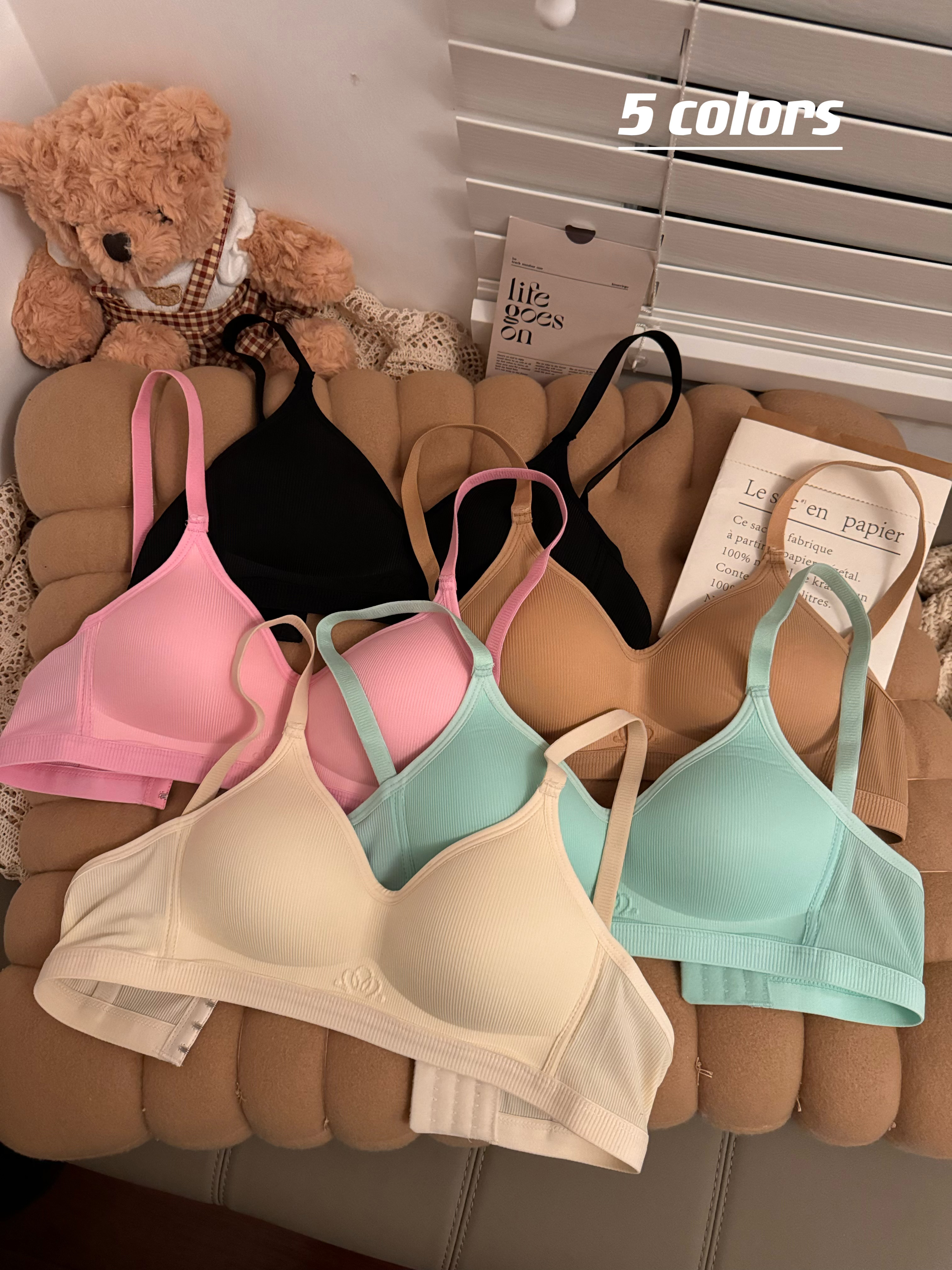 Real shot of underwear for women, seamless small breasts, big bra, no wires, push-up, strapless, breathable girly bra