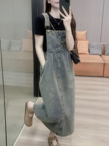 European retro washed denim suspender skirt for women 2024 summer new style small fashion casual age-reducing mid-length skirt