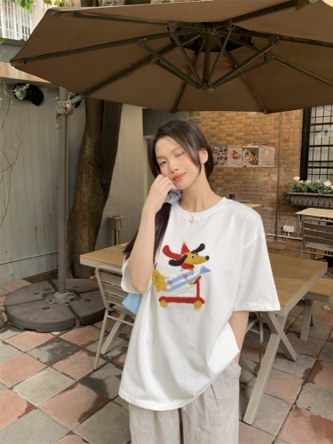 Real shot of Happy Puppy Childlike Towel Embroidered Skateboard Dog Short Sleeve T-shirt for Women Age Reducing Pure Cotton Loose Top