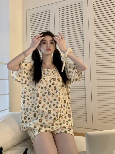 Actual shot of Korean style flower pajamas, thin short-sleeved shorts, home wear pajamas set