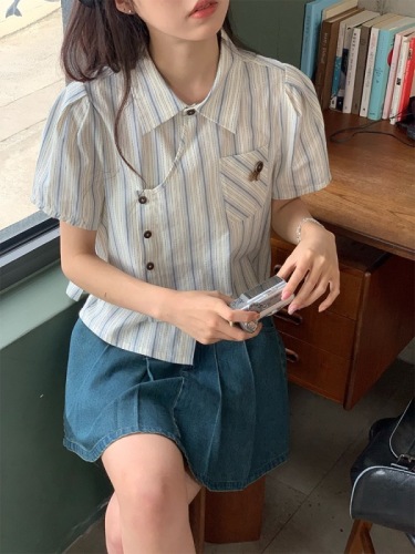 2024 summer new style Japanese retro short-sleeved striped shirt women's loose and versatile slim sun protection shirt jacket