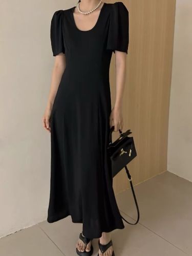 Modern 197 French puff sleeve U-neck dress for women summer Hepburn style waist slimming black long skirt T6529