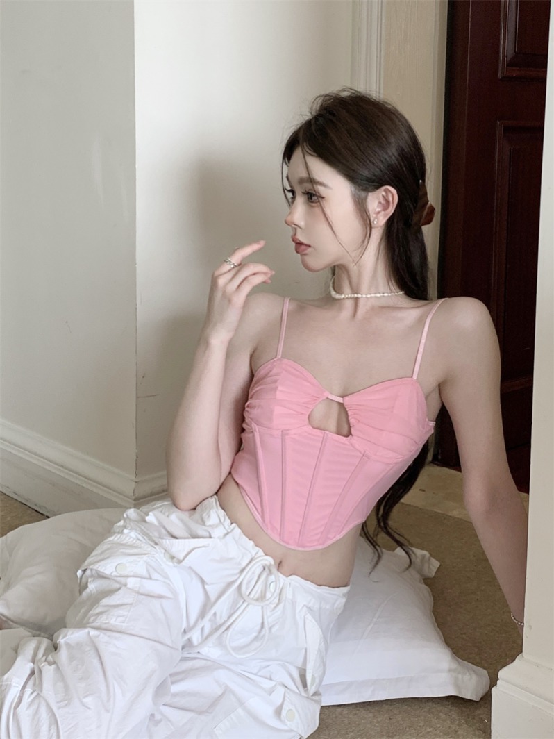 Actual shot~Summer vacation style, pure lust, cute, slimming, gathered fishbone slim camisole, steel ring top