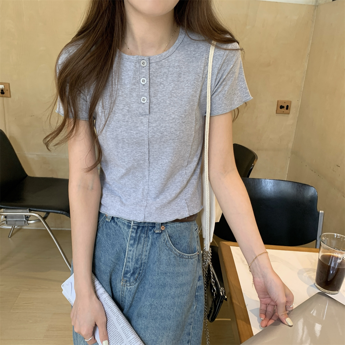 實拍 夏季韓版正肩紐扣魚骨顯瘦設計感百搭純棉短袖上衣女